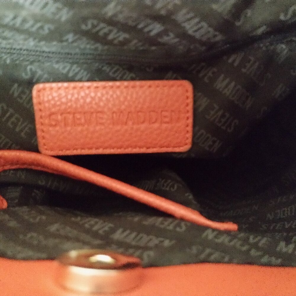 Steve Madden - Custom - Hand Painted Bucket bag - Picture 9 of 13